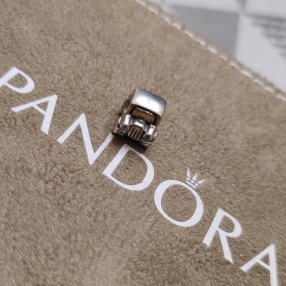 ʕ·ᴥ·ʔAuthentic Vintage Pandora Car 790405CZ - Picture 2 of 6